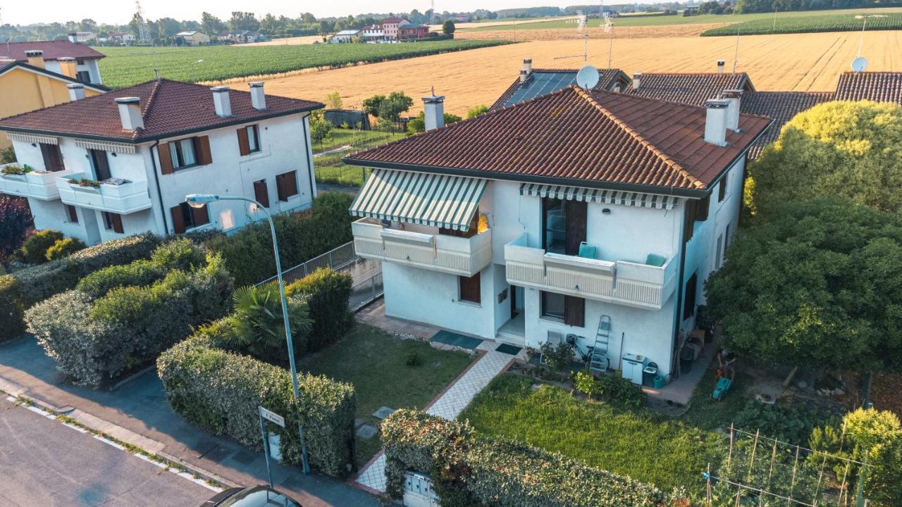 Te Vojo Ben -Furnished Flat- Apartment Santa Maria Di Sala Luaran gambar