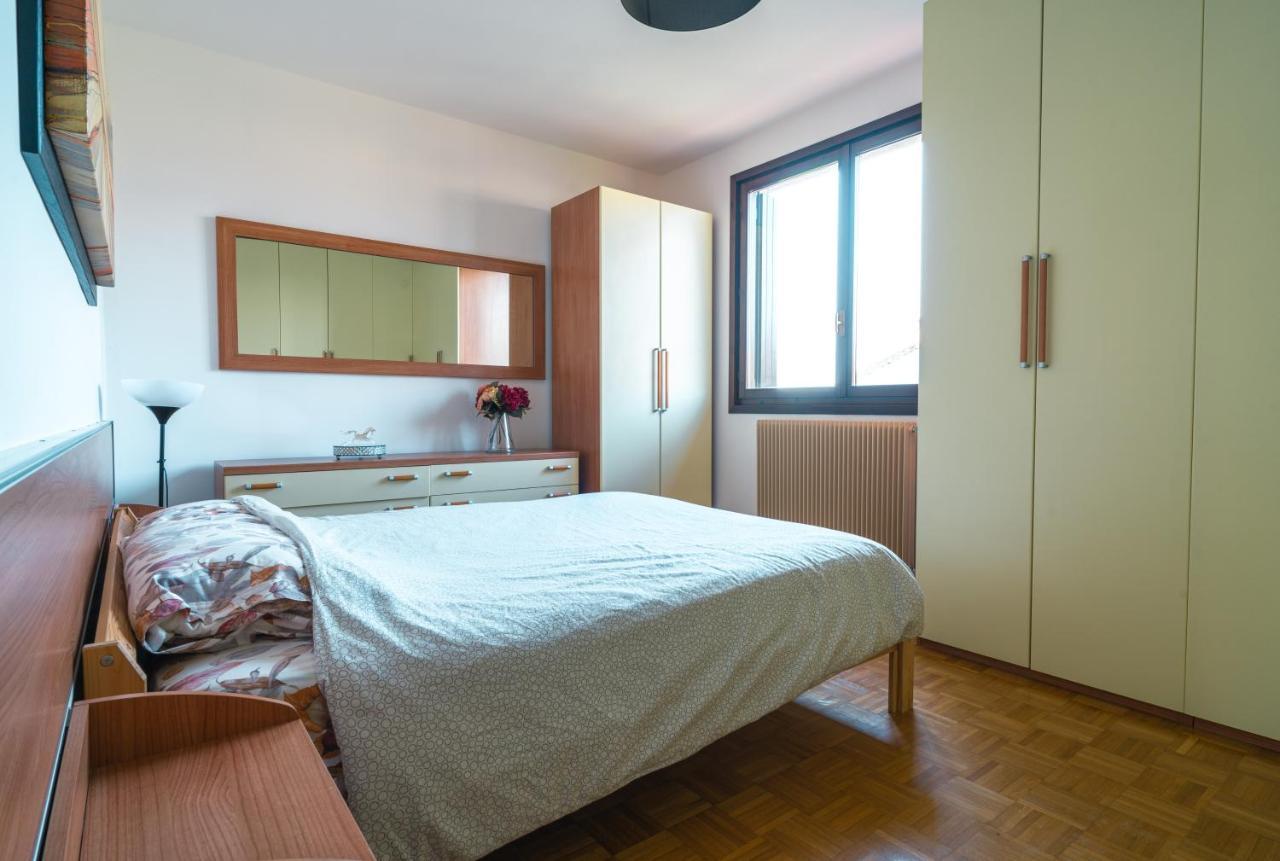 Te Vojo Ben -Furnished Flat- Apartment Santa Maria Di Sala Luaran gambar