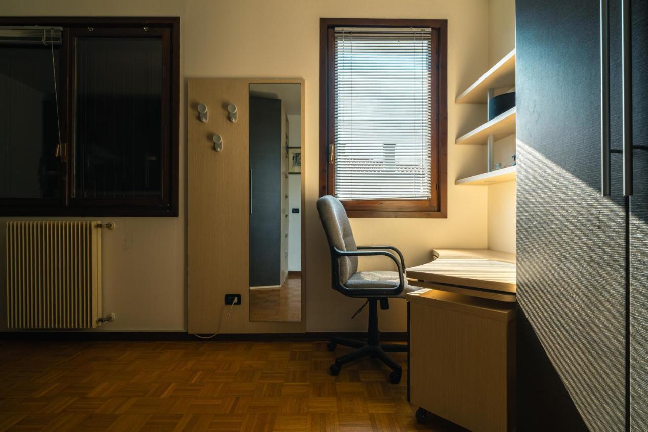 Te Vojo Ben -Furnished Flat- Apartment Santa Maria Di Sala Luaran gambar