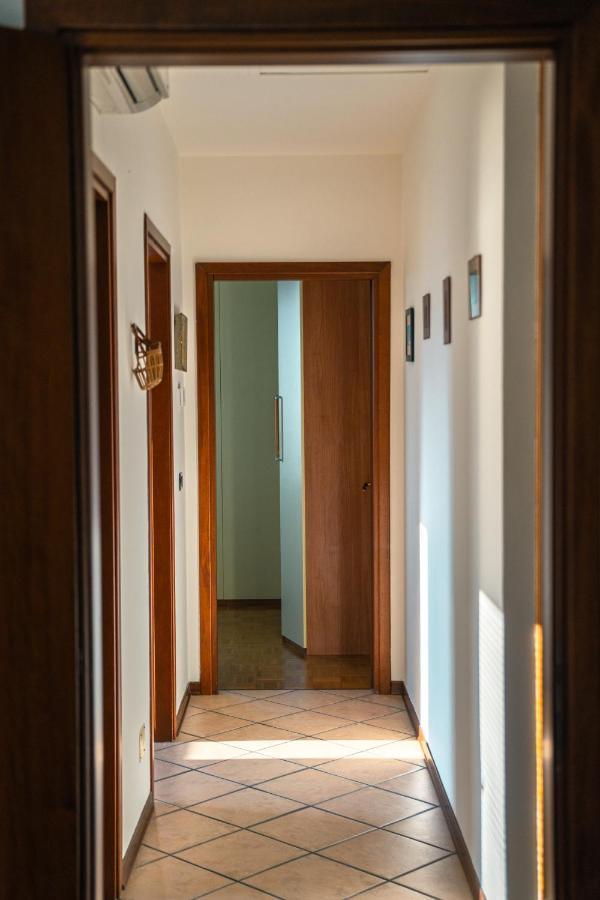 Te Vojo Ben -Furnished Flat- Apartment Santa Maria Di Sala Luaran gambar