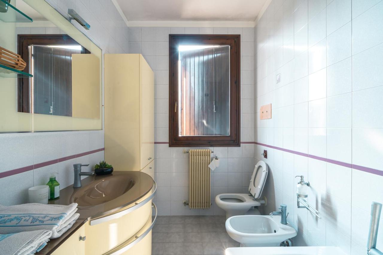 Te Vojo Ben -Furnished Flat- Apartment Santa Maria Di Sala Luaran gambar