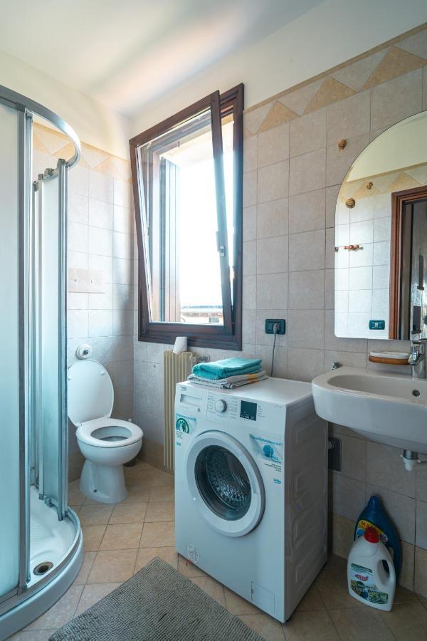 Te Vojo Ben -Furnished Flat- Apartment Santa Maria Di Sala Luaran gambar