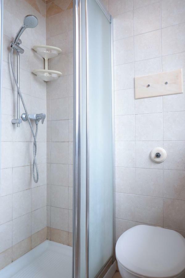 Te Vojo Ben -Furnished Flat- Apartment Santa Maria Di Sala Luaran gambar