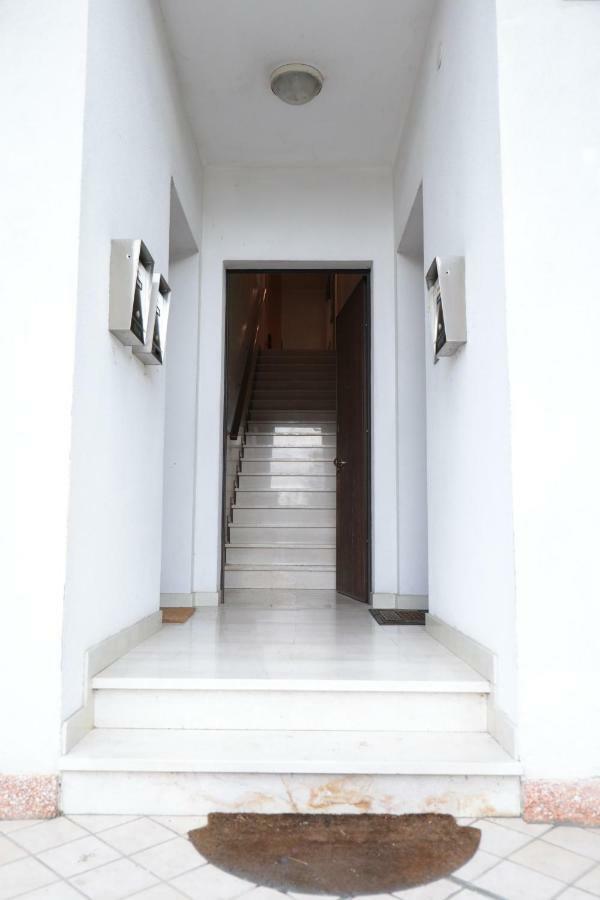 Te Vojo Ben -Furnished Flat- Apartment Santa Maria Di Sala Luaran gambar